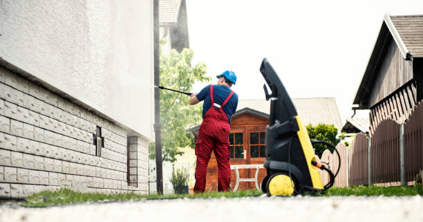 Best Animal Enclosure Cleaning  in Clermont, FL